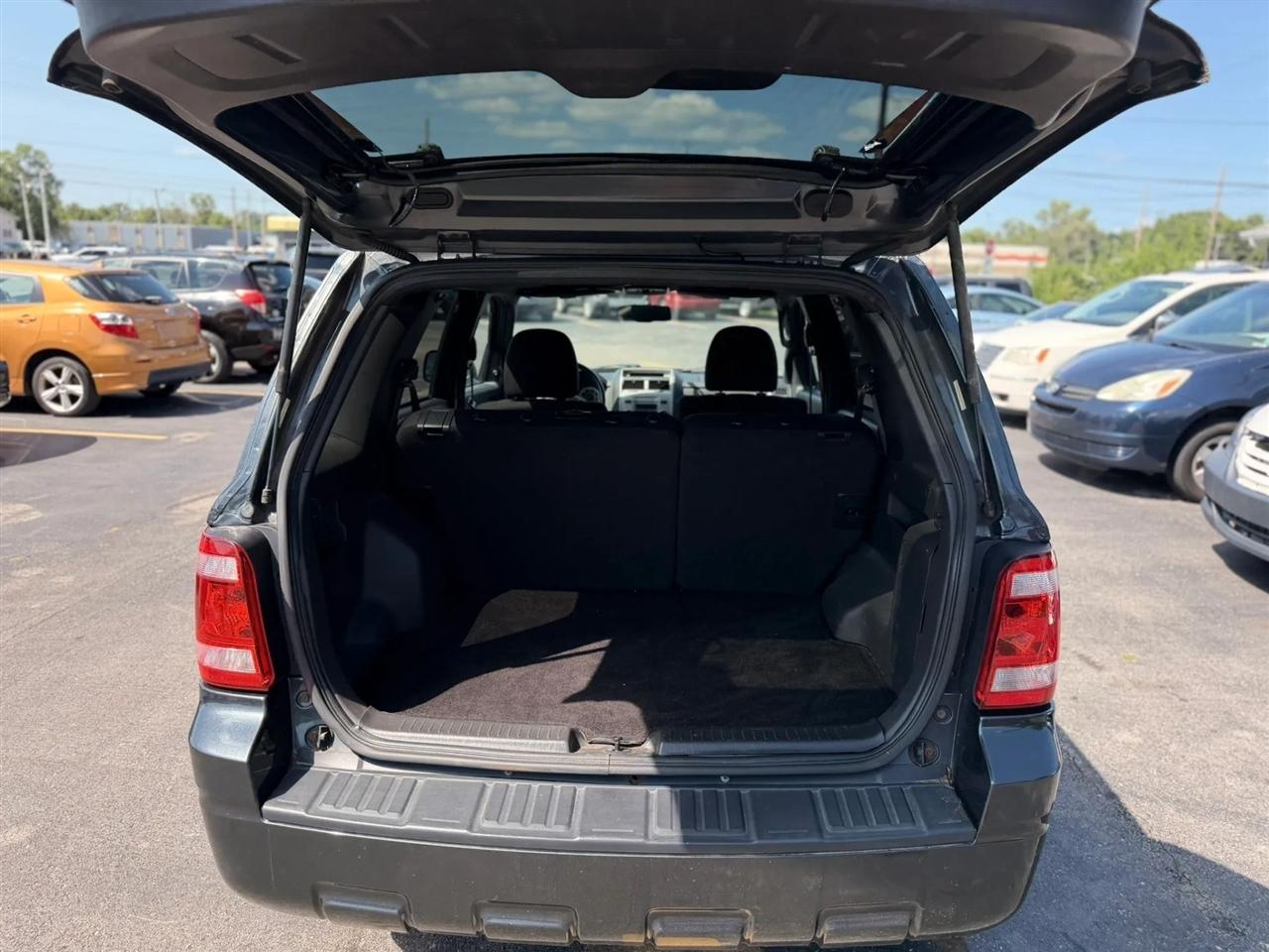 Ford Escape XLT FWD V6 2009
