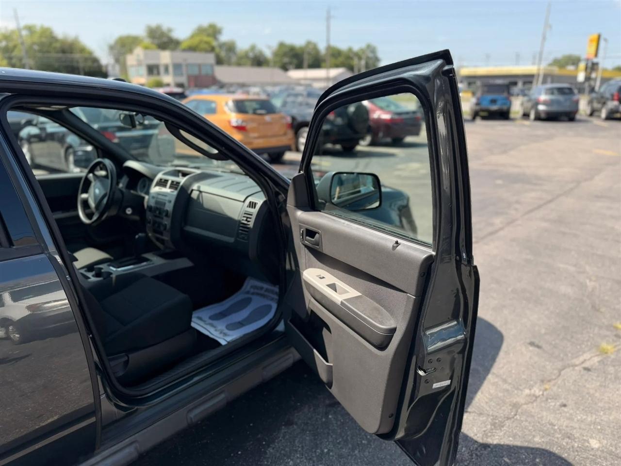 Ford Escape XLT FWD V6 2009