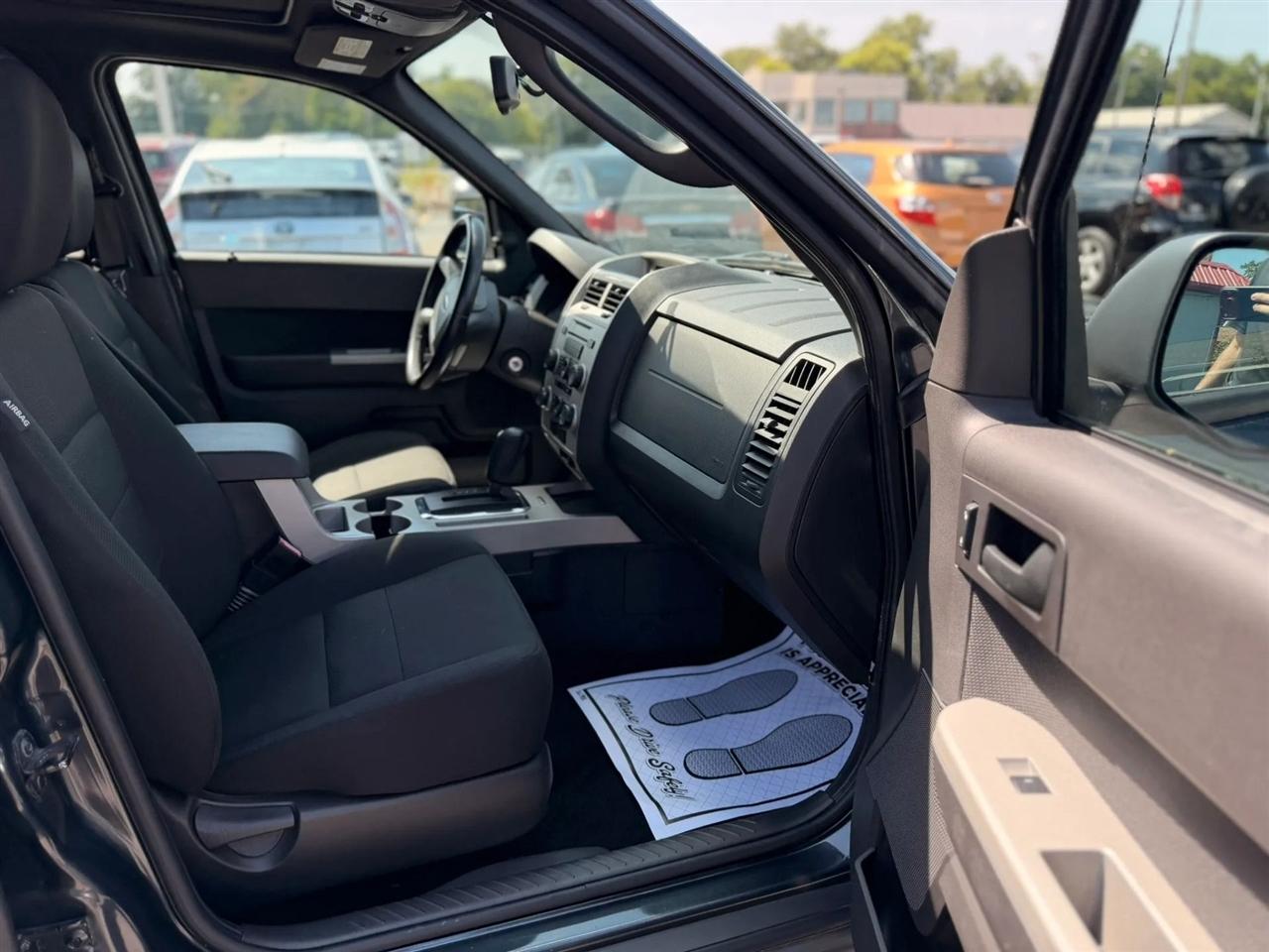 Ford Escape XLT FWD V6 2009