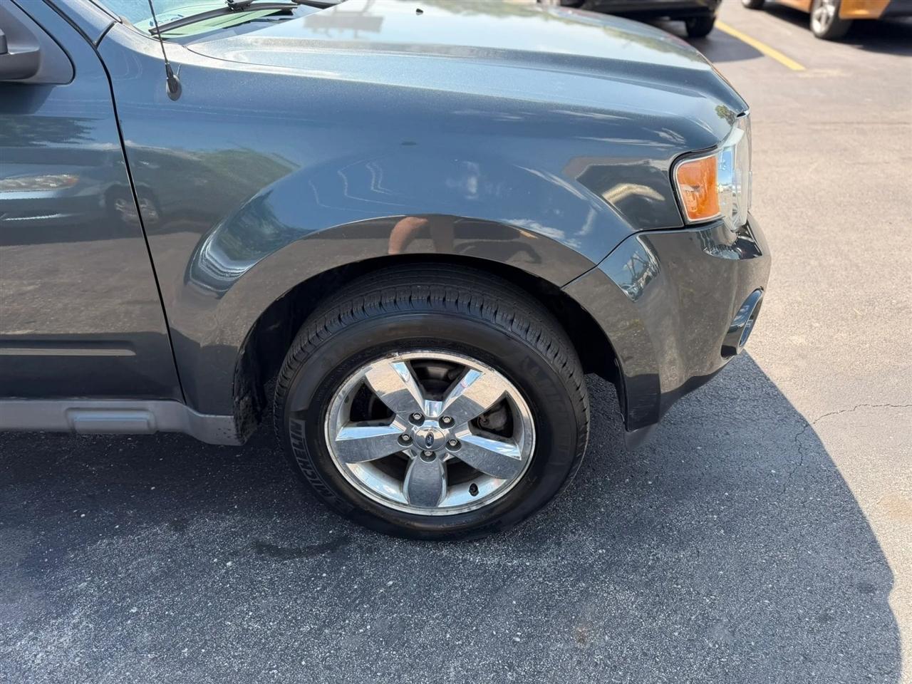 Ford Escape XLT FWD V6 2009