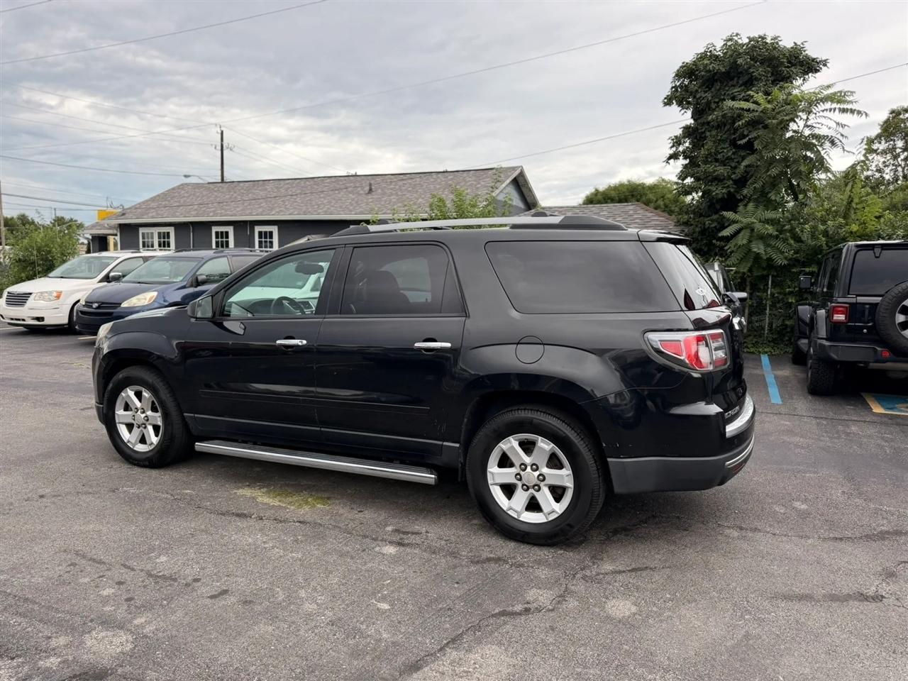 GMC Acadia SLE-2 FWD 2013