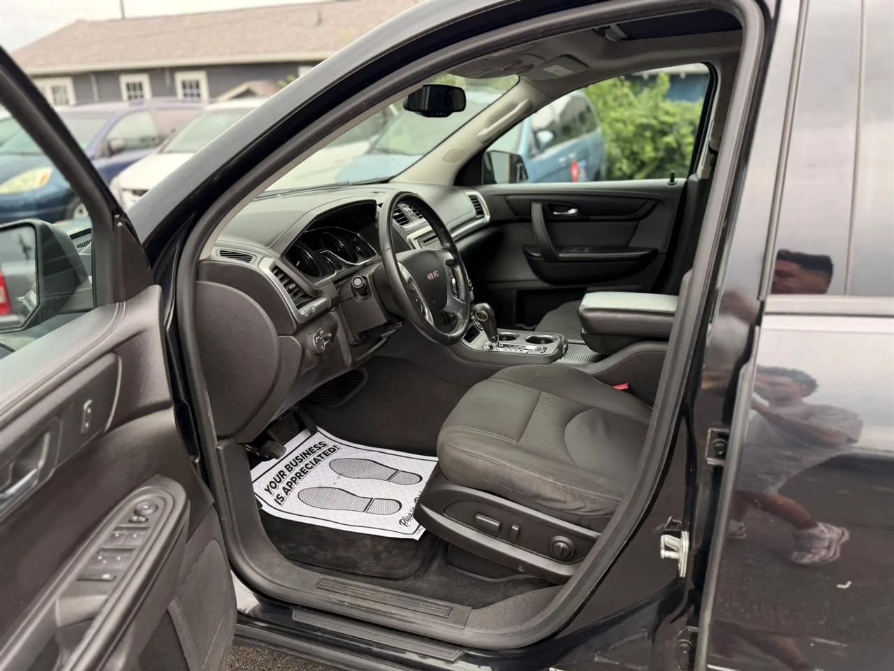 GMC Acadia SLE-2 FWD 2013