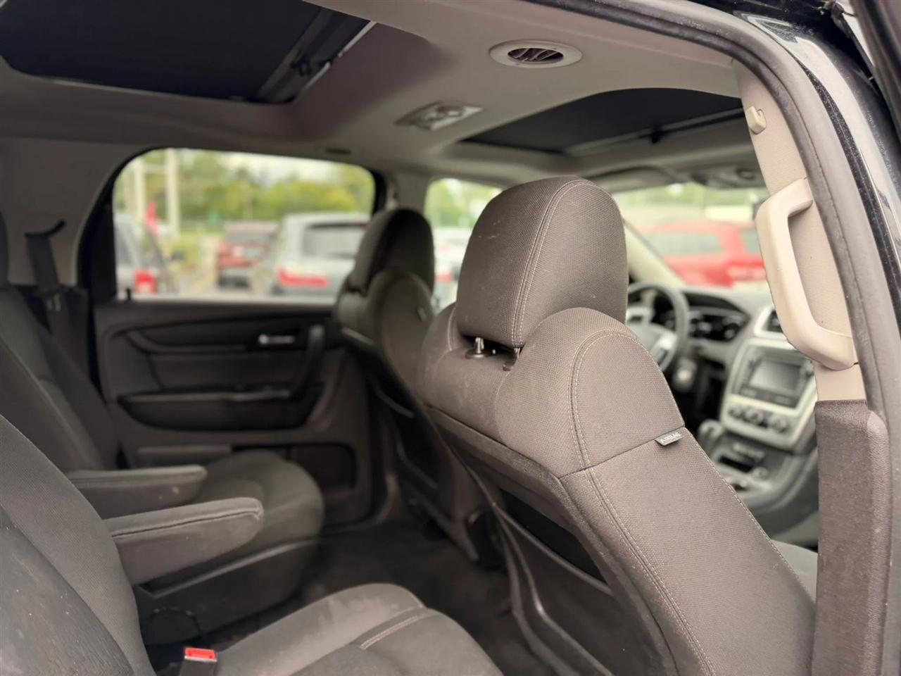 GMC Acadia SLE-2 FWD 2013