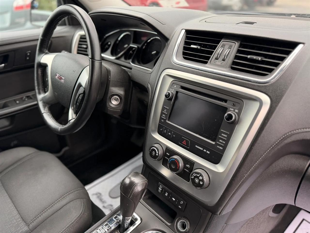 GMC Acadia SLE-2 FWD 2013