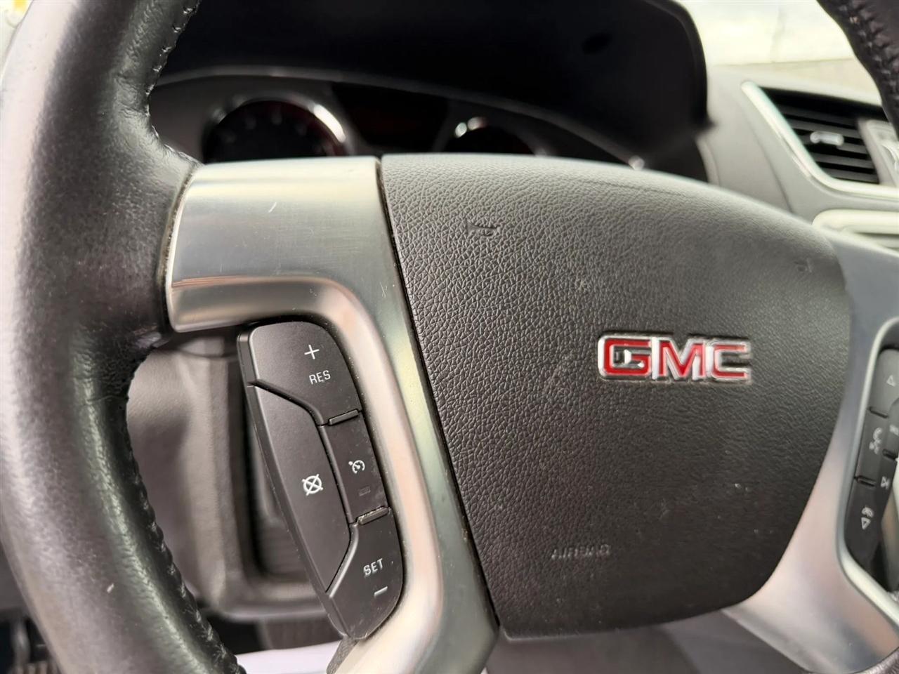 GMC Acadia SLE-2 FWD 2013