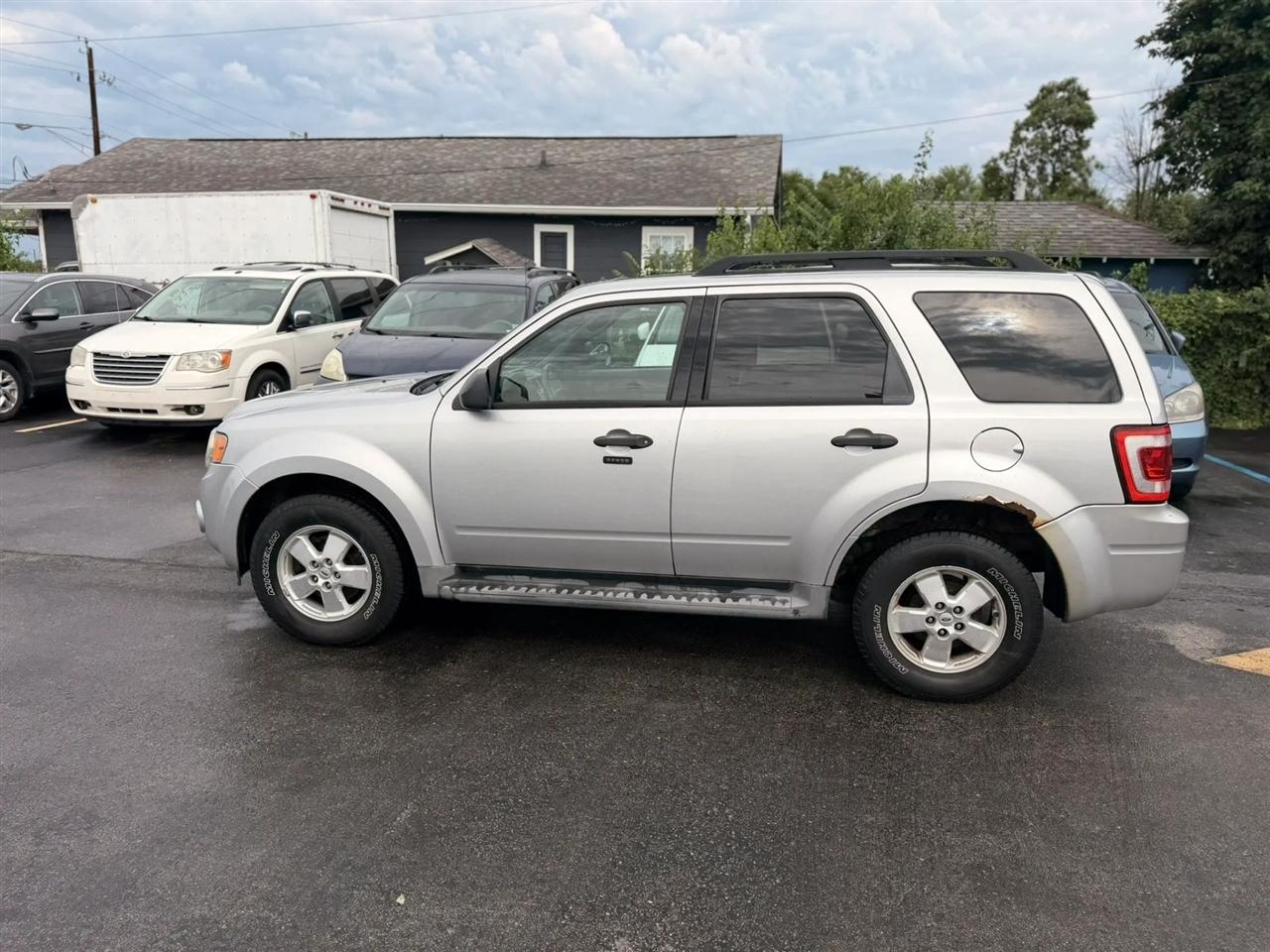 Ford Escape XLT FWD 2010