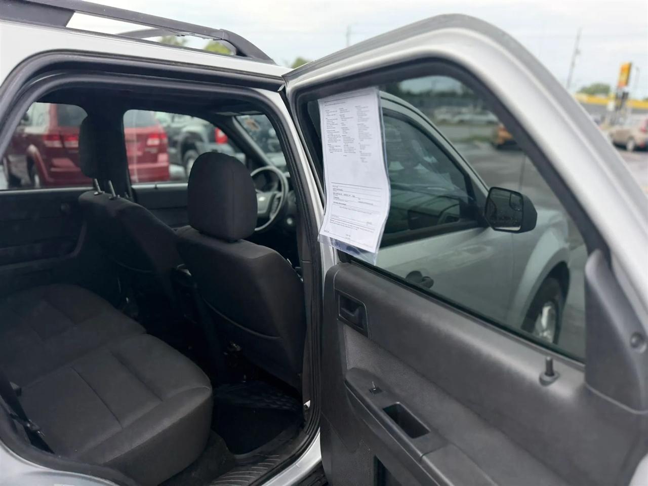 Ford Escape XLT FWD 2010
