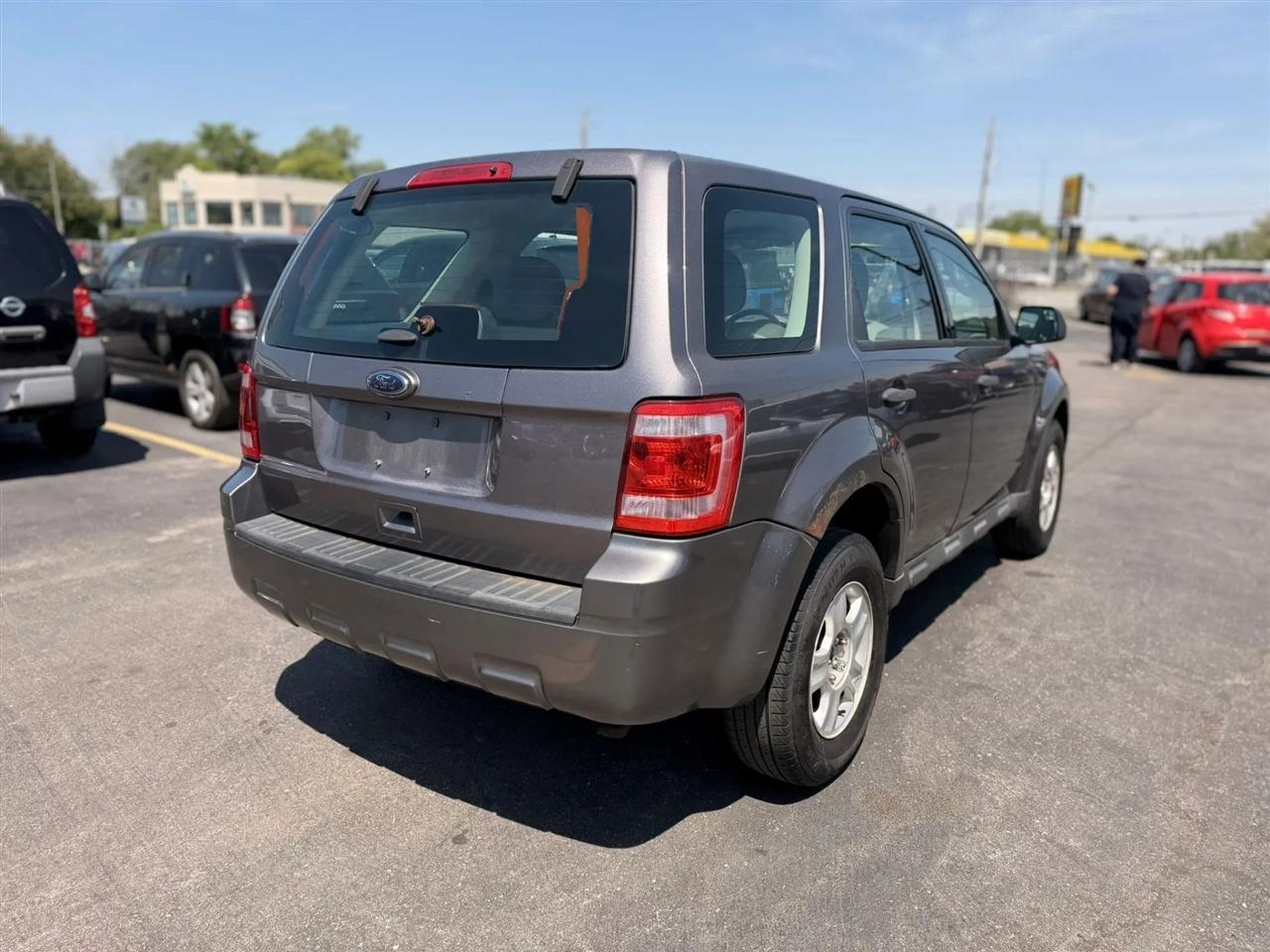 Ford Escape XLS FWD 2012