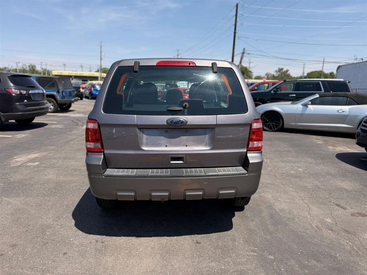 Ford Escape XLS FWD 2012