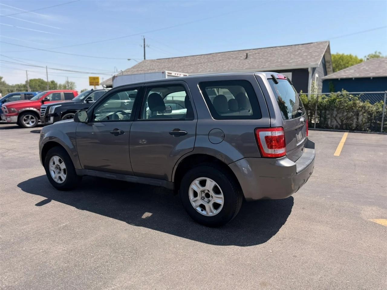 Ford Escape XLS FWD 2012