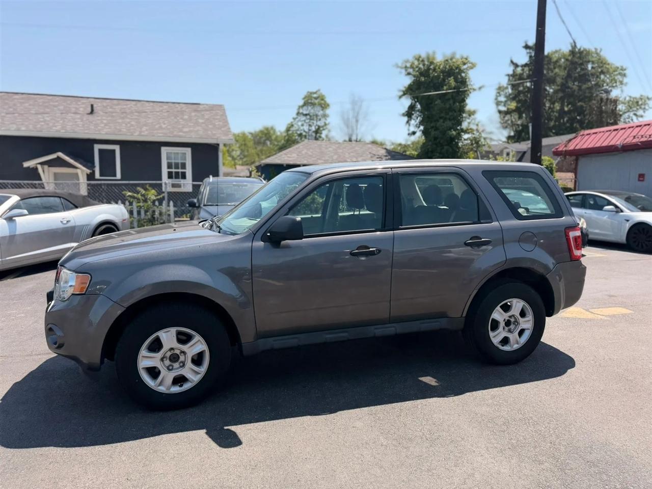 Ford Escape XLS FWD 2012