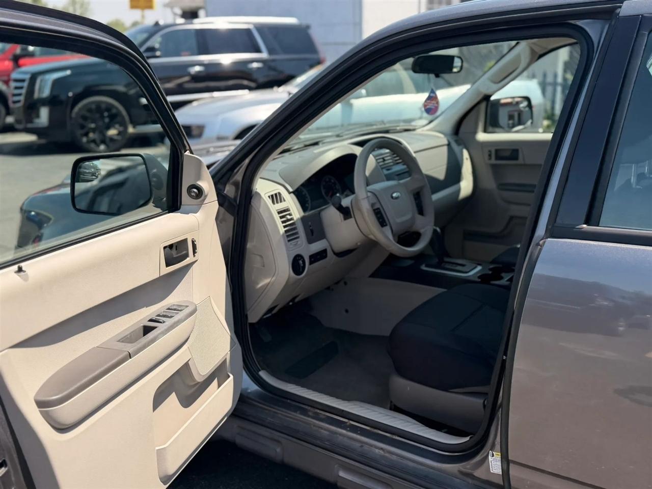 Ford Escape XLS FWD 2012