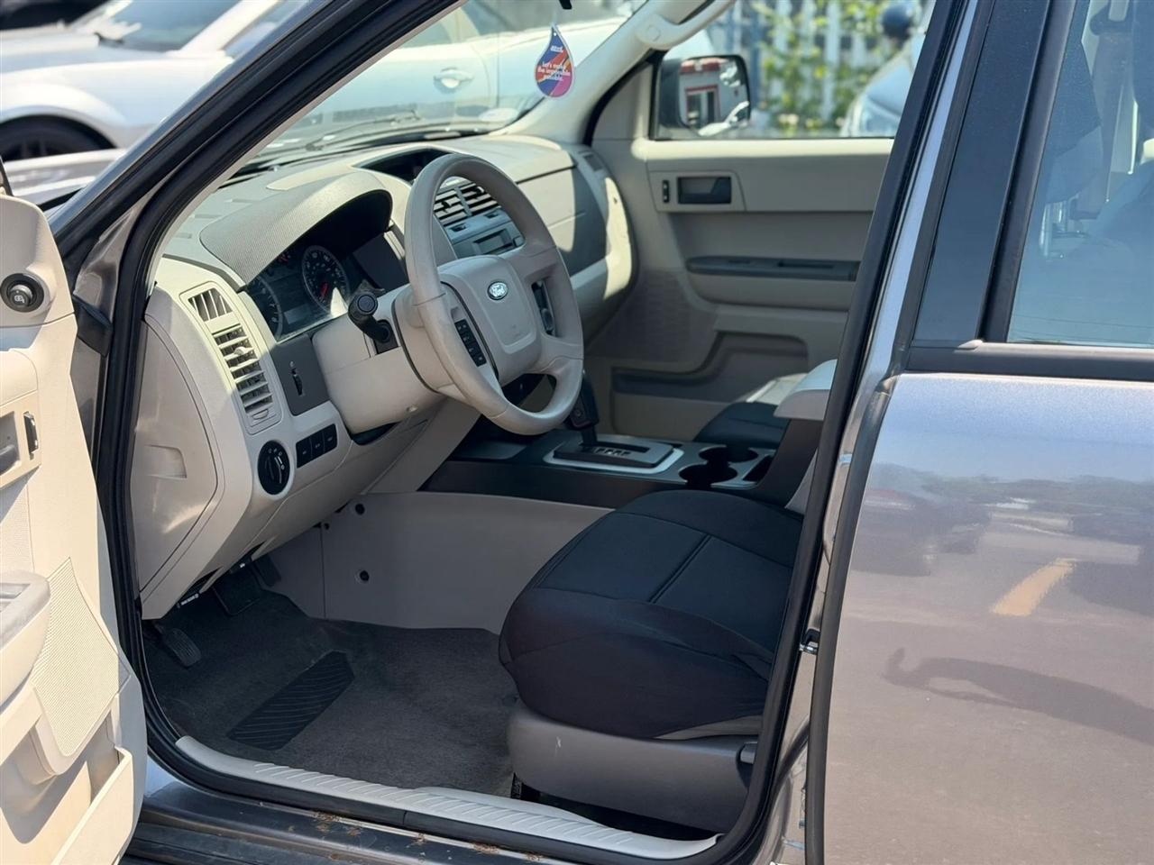 Ford Escape XLS FWD 2012