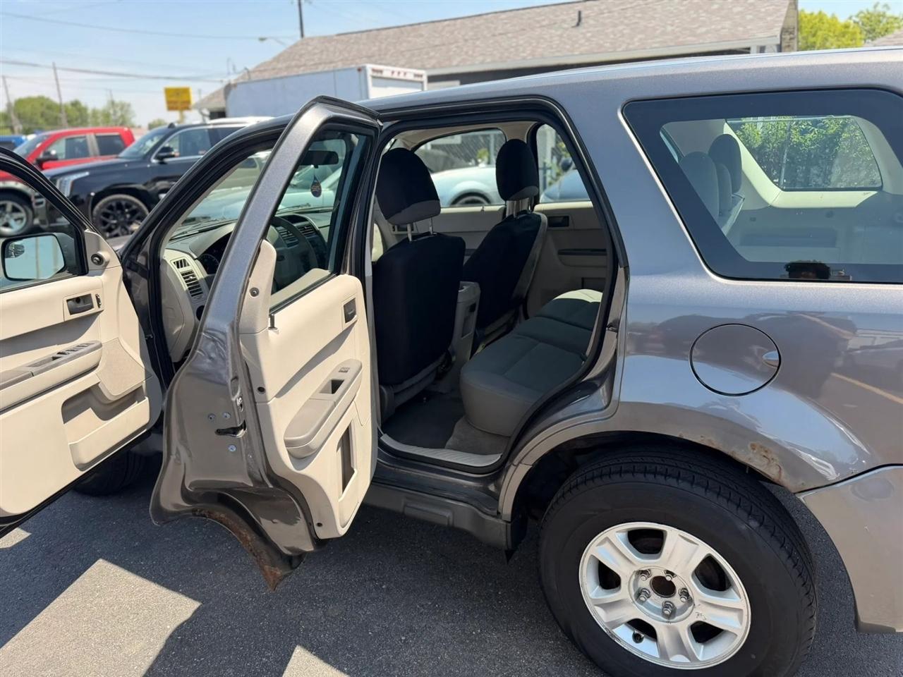 Ford Escape XLS FWD 2012