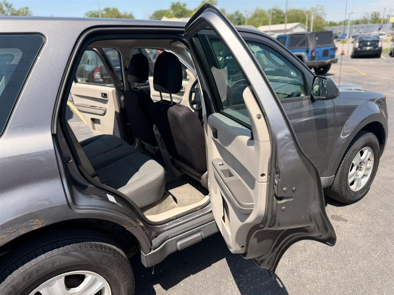 Ford Escape XLS FWD 2012