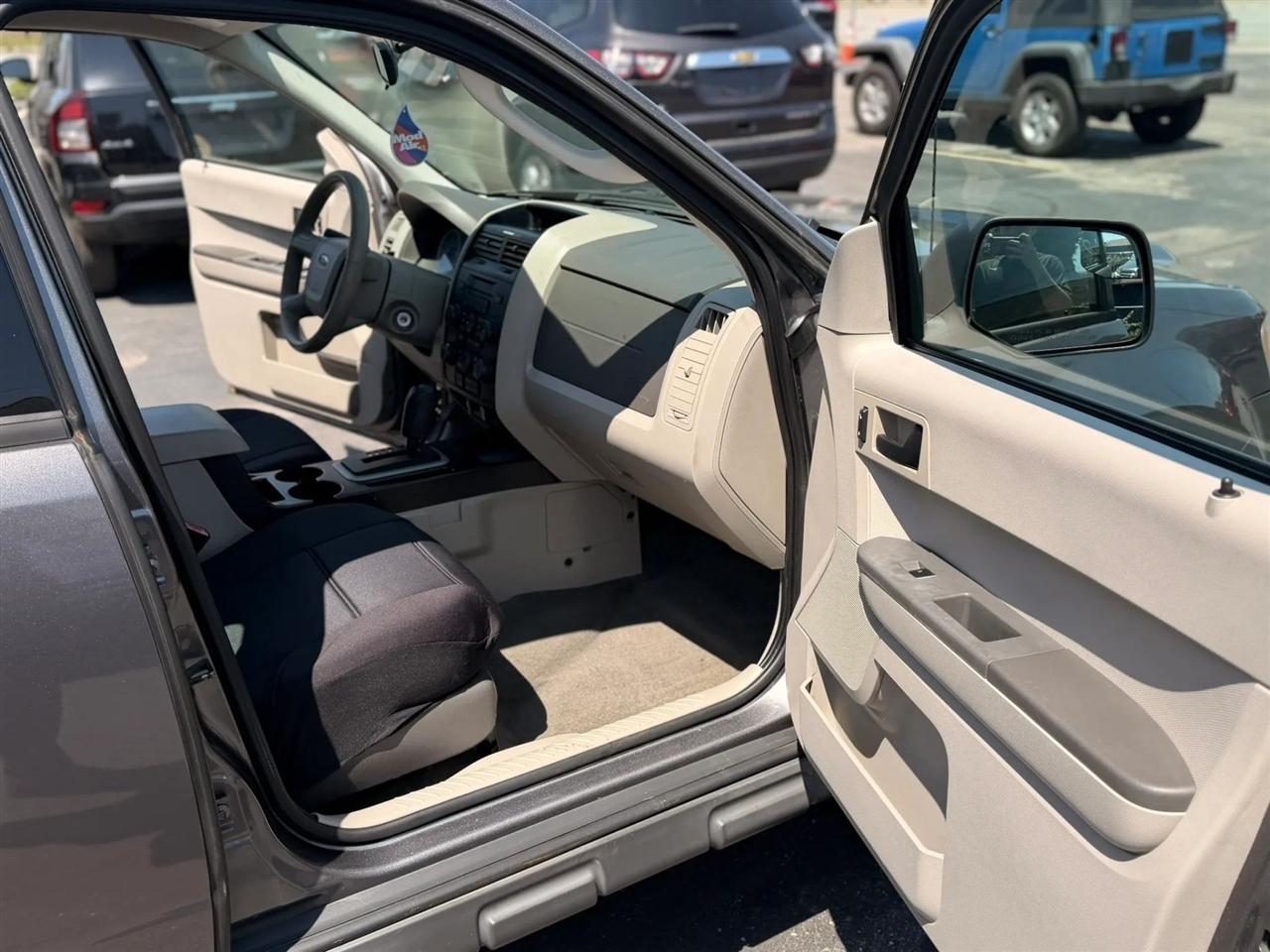 Ford Escape XLS FWD 2012