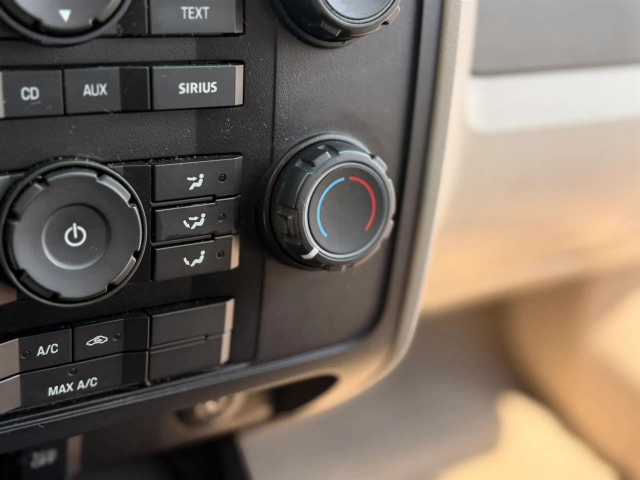 Ford Escape XLS FWD 2012