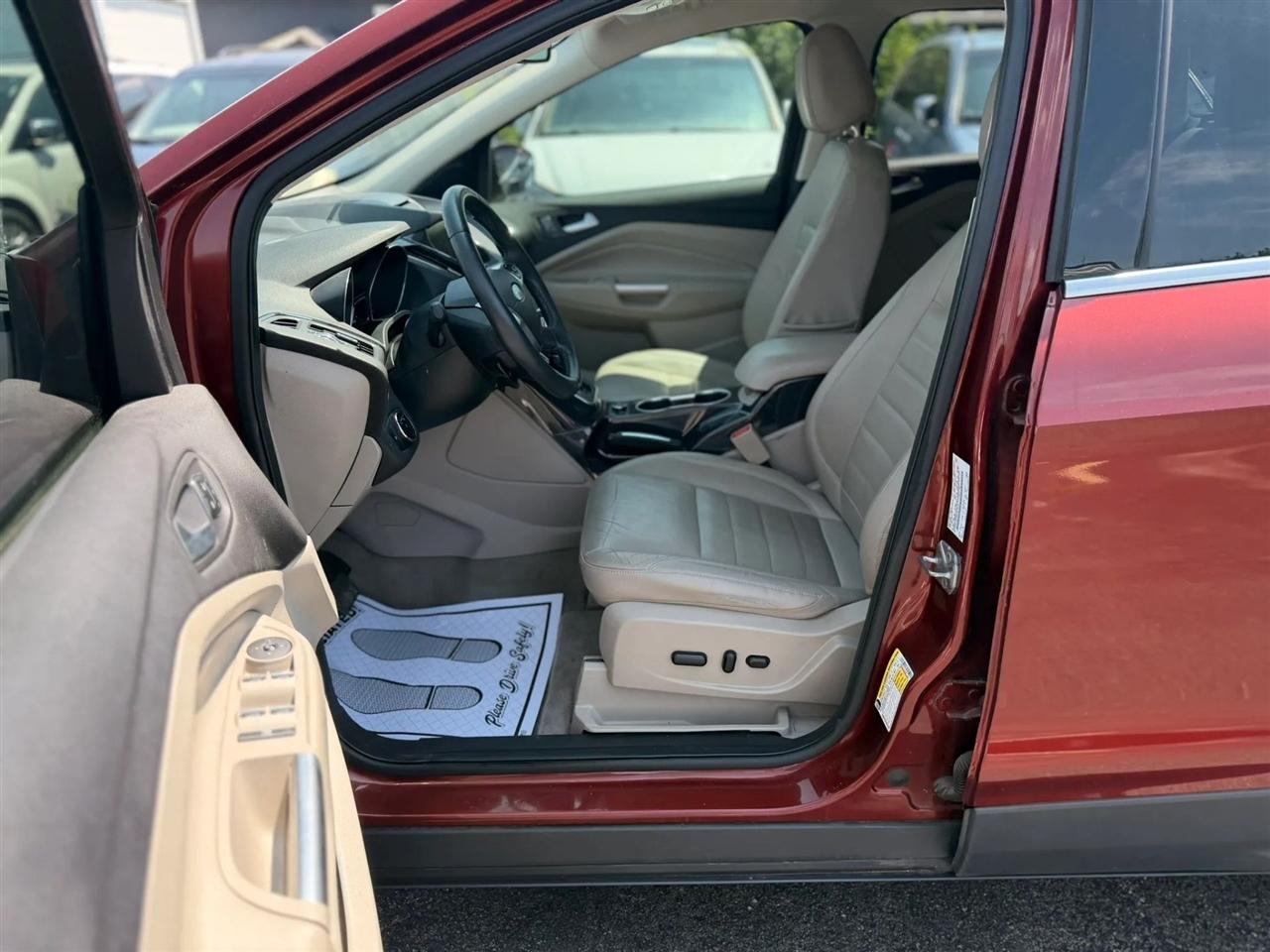 Ford Escape Titanium FWD 2014