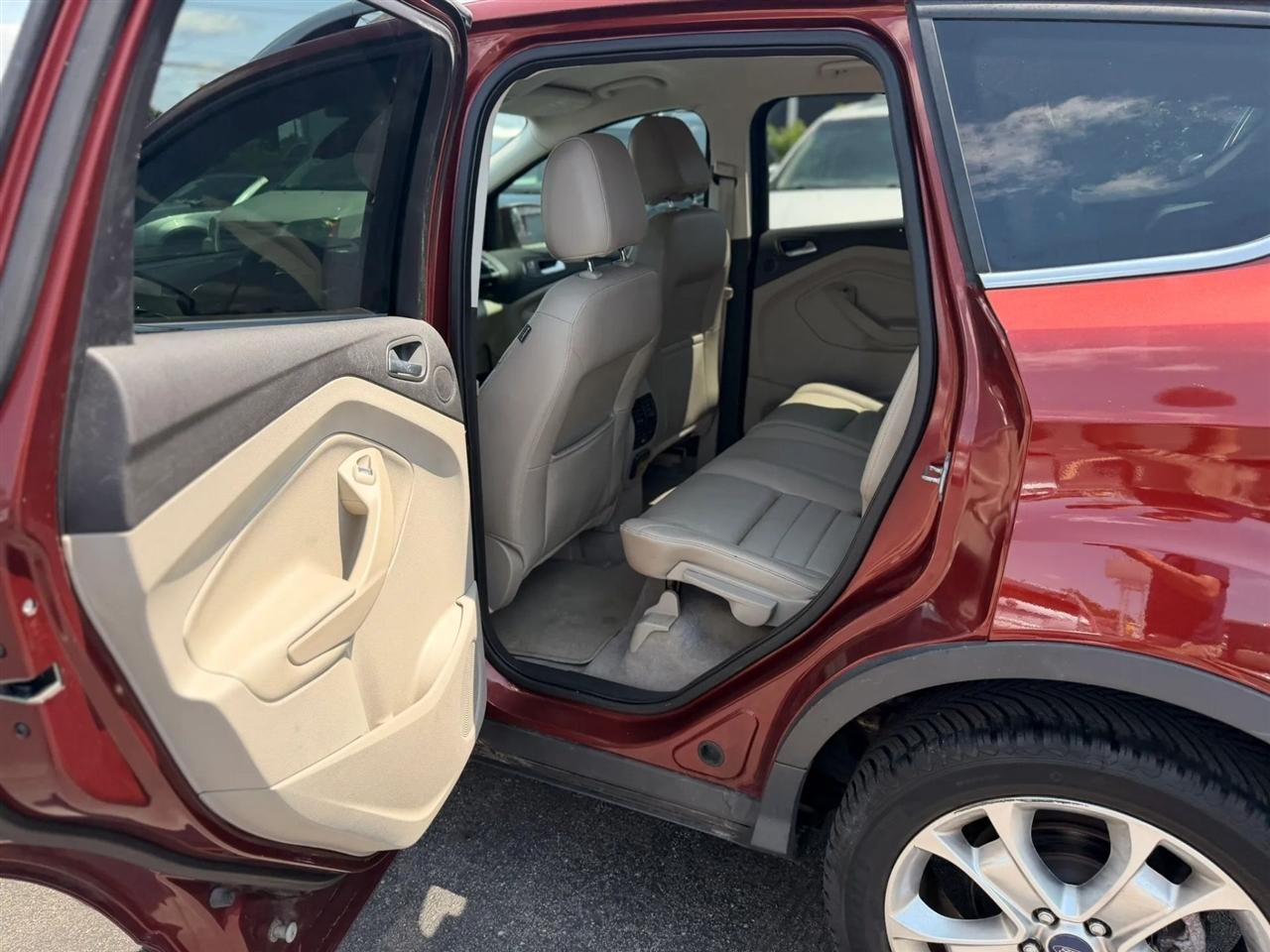 Ford Escape Titanium FWD 2014