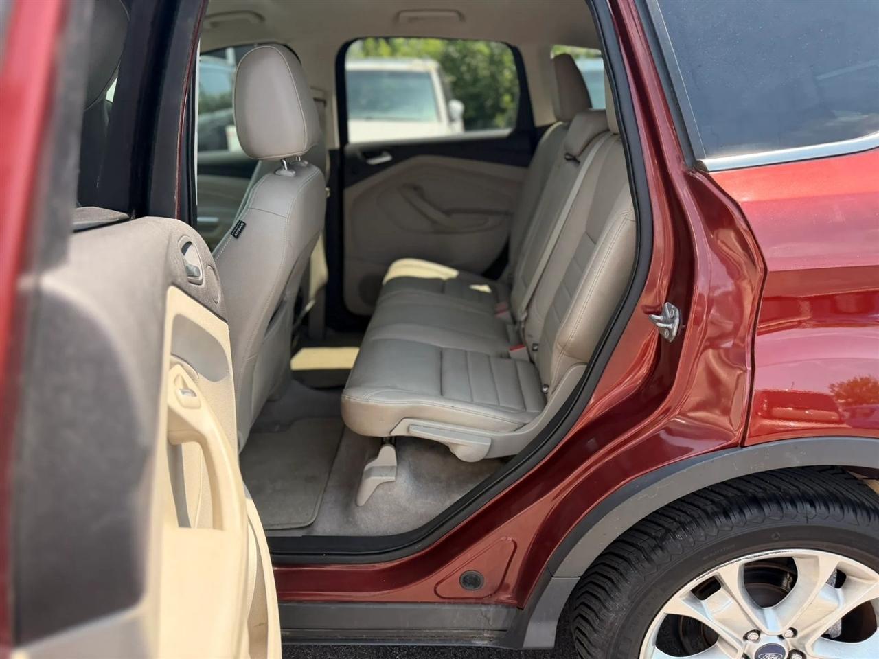 Ford Escape Titanium FWD 2014