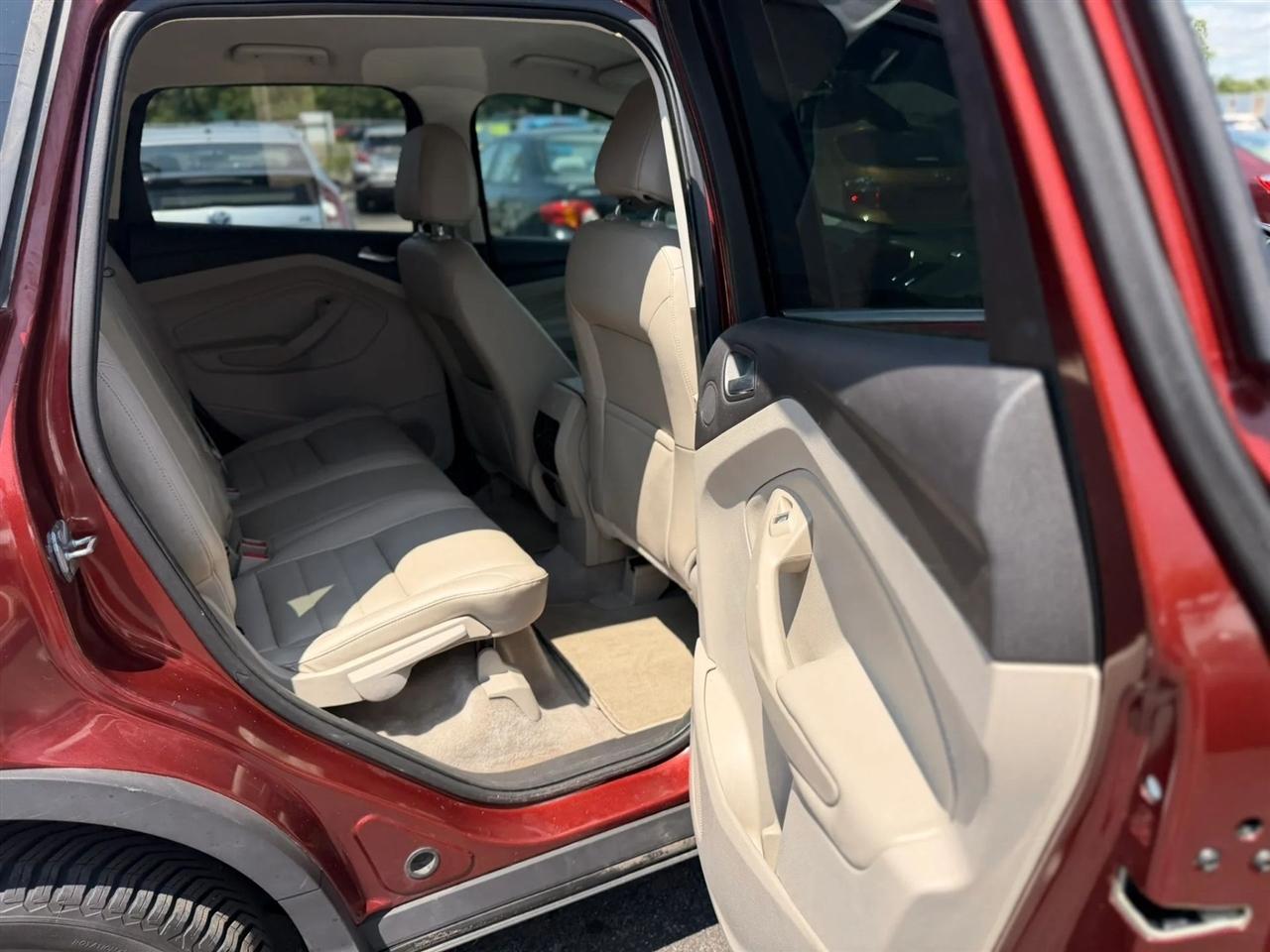 Ford Escape Titanium FWD 2014