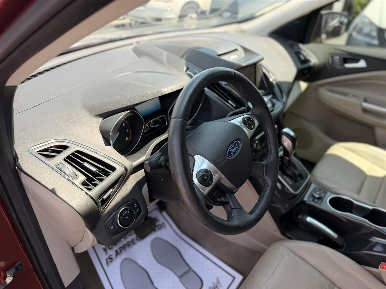 Ford Escape Titanium FWD 2014
