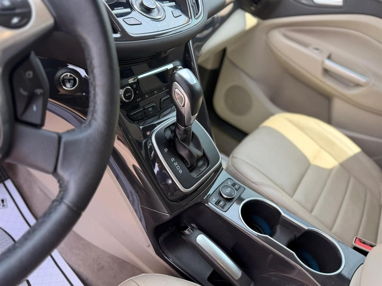 Ford Escape Titanium FWD 2014