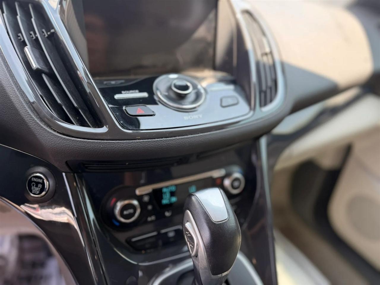 Ford Escape Titanium FWD 2014