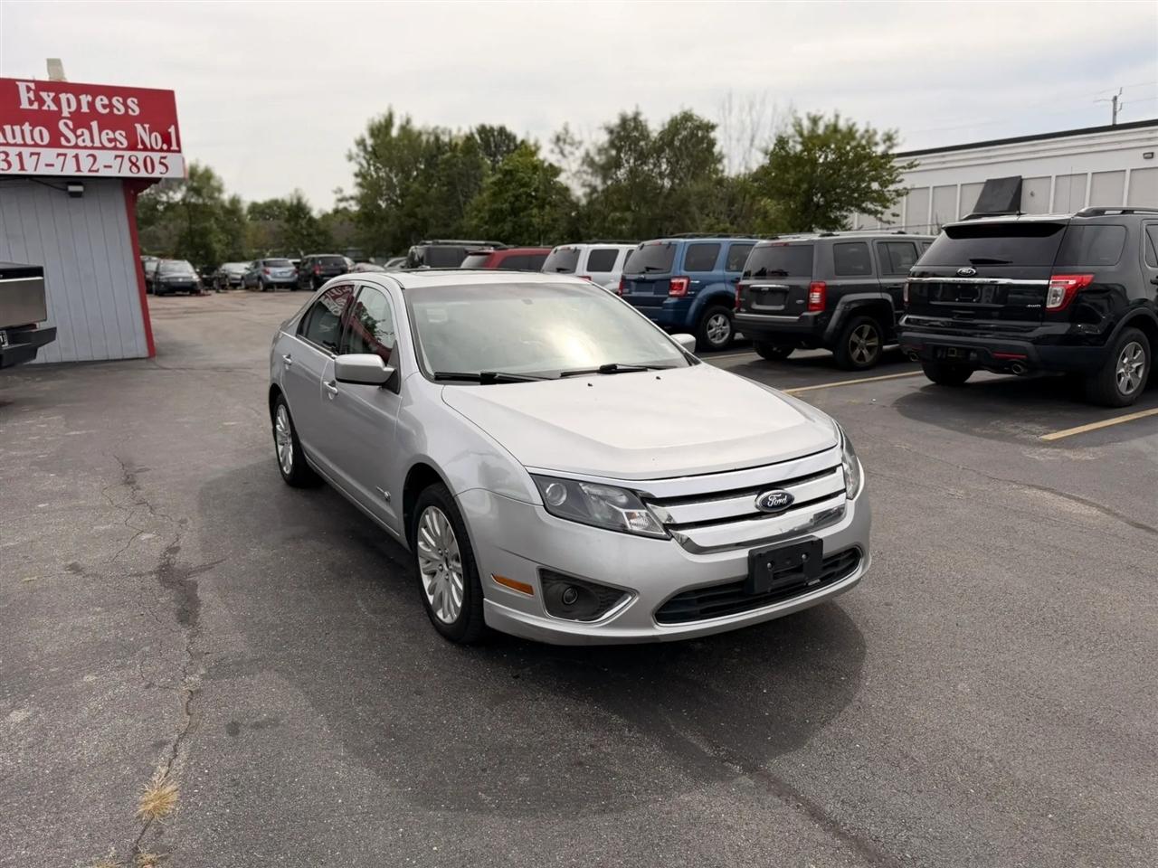 Ford Fusion Hybrid Sedan 2010