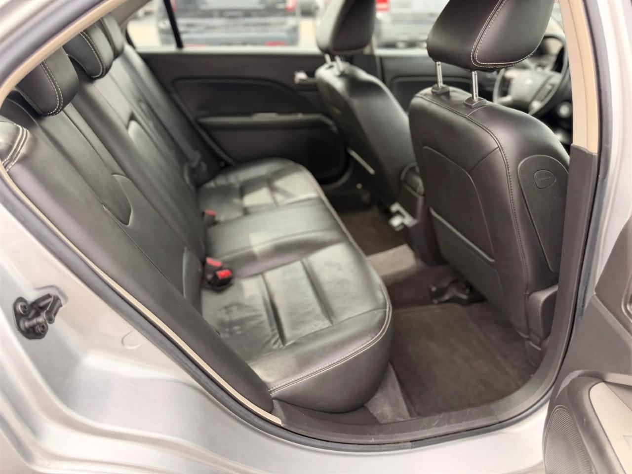 Ford Fusion Hybrid Sedan 2010