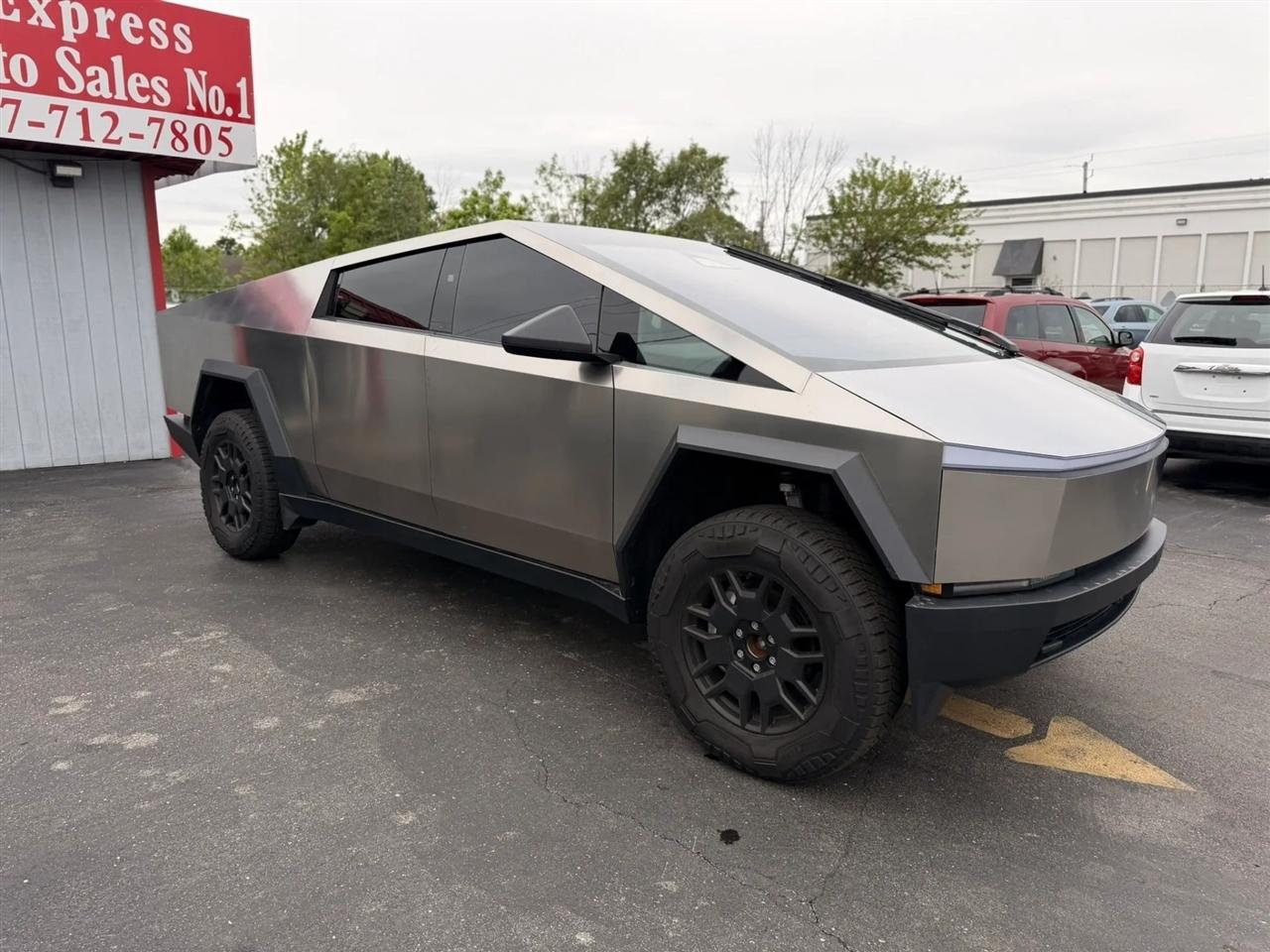 Tesla Cybertruck Base 2024
