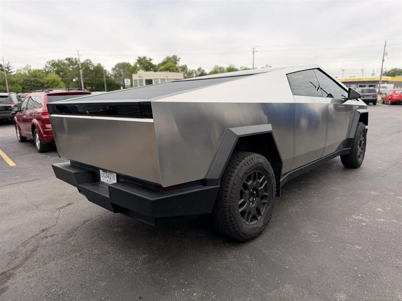 Tesla Cybertruck Base 2024
