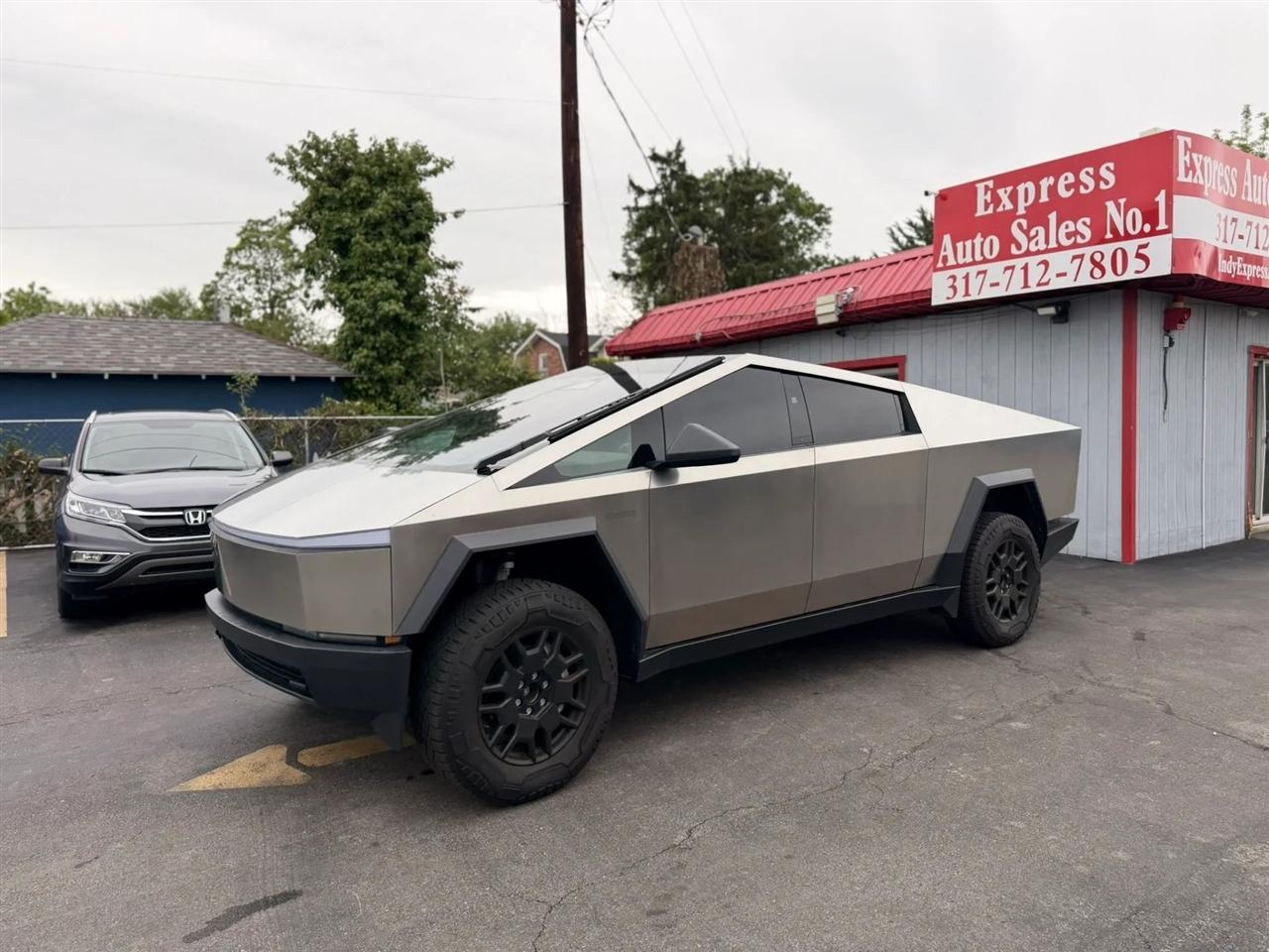 Tesla Cybertruck Base 2024