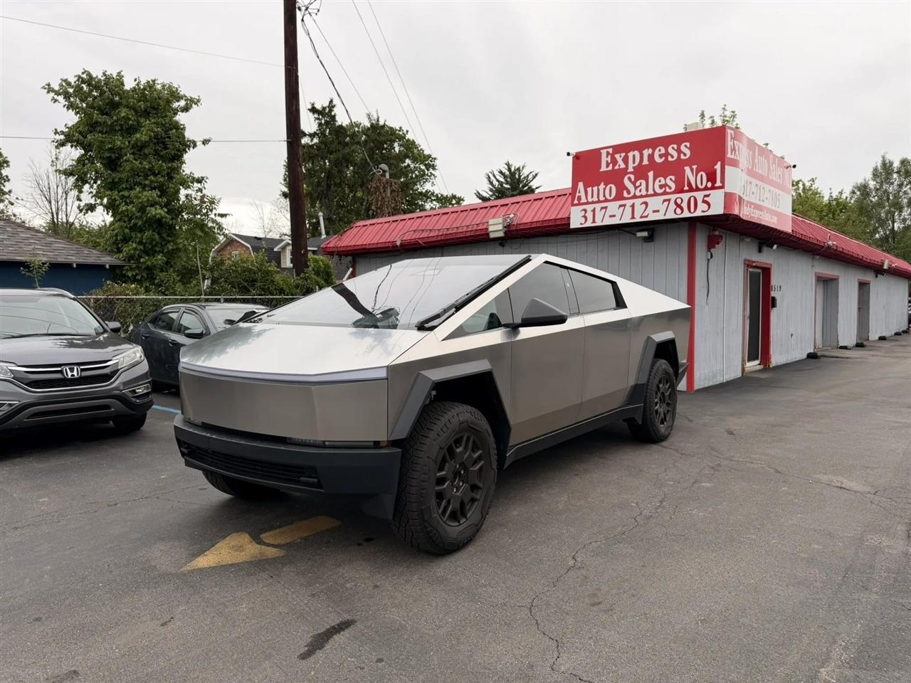 Tesla Cybertruck Base 2024