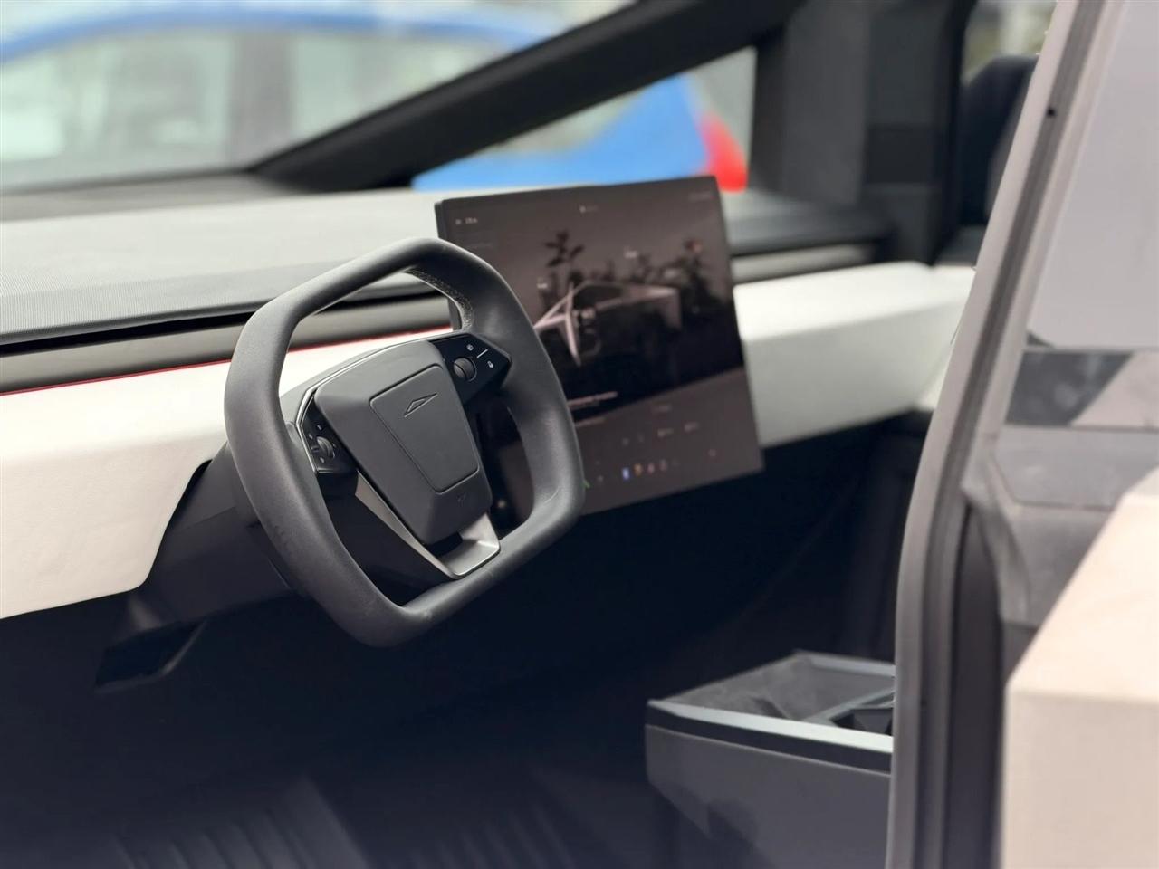 Tesla Cybertruck Base 2024