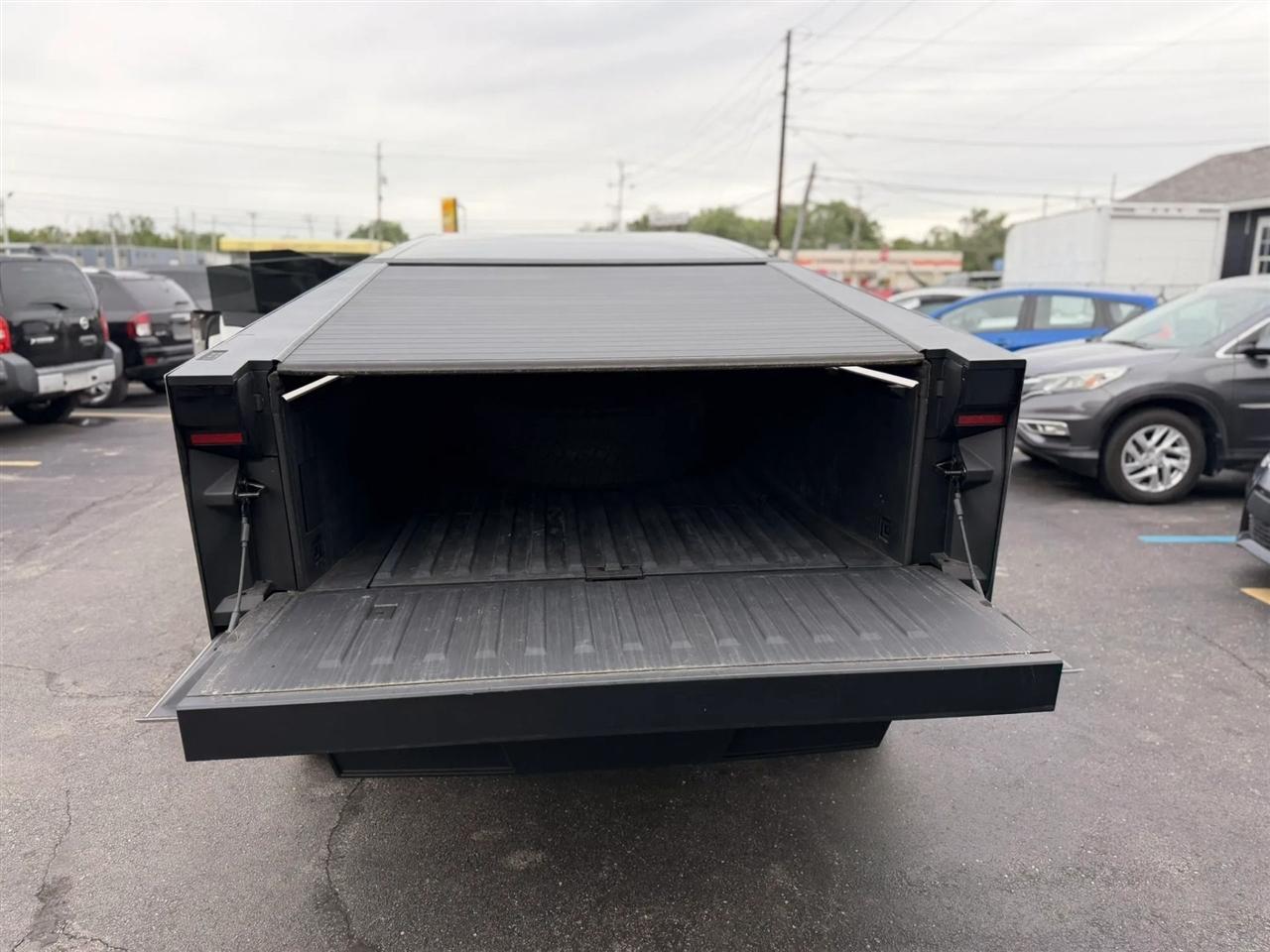 Tesla Cybertruck Base 2024