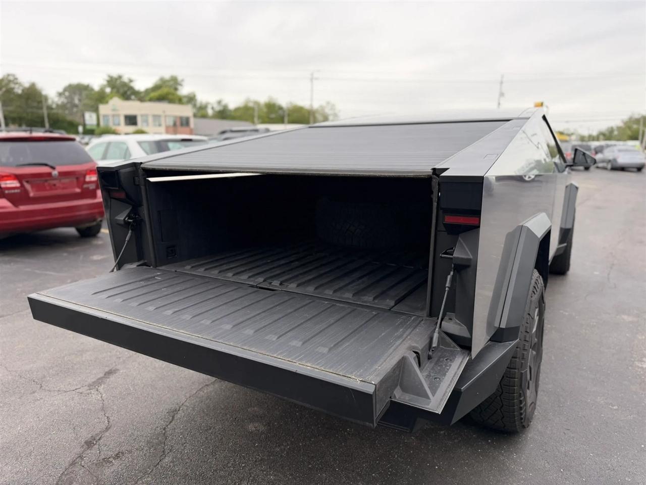 Tesla Cybertruck Base 2024