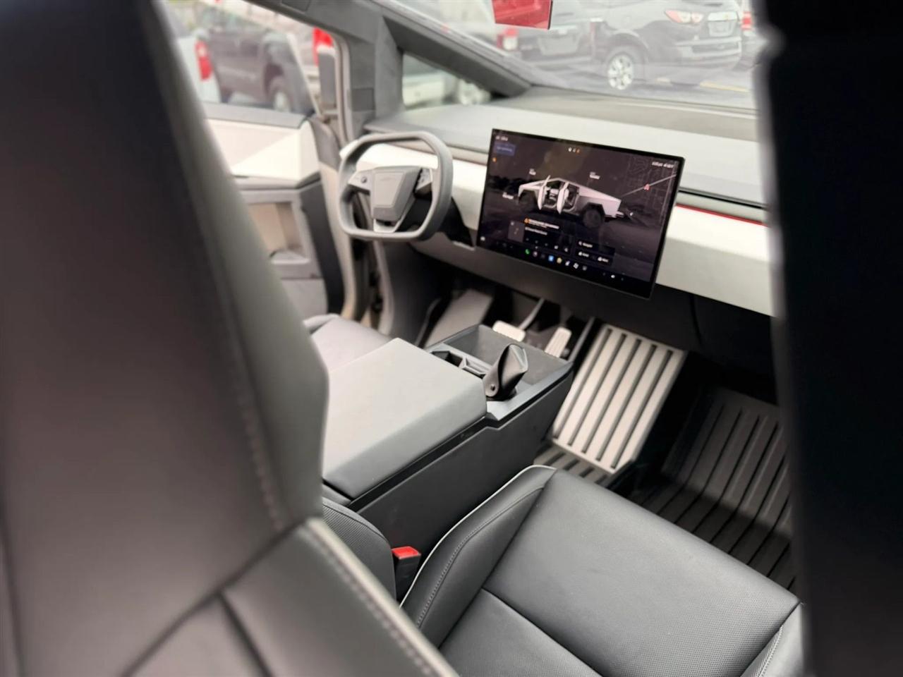 Tesla Cybertruck Base 2024