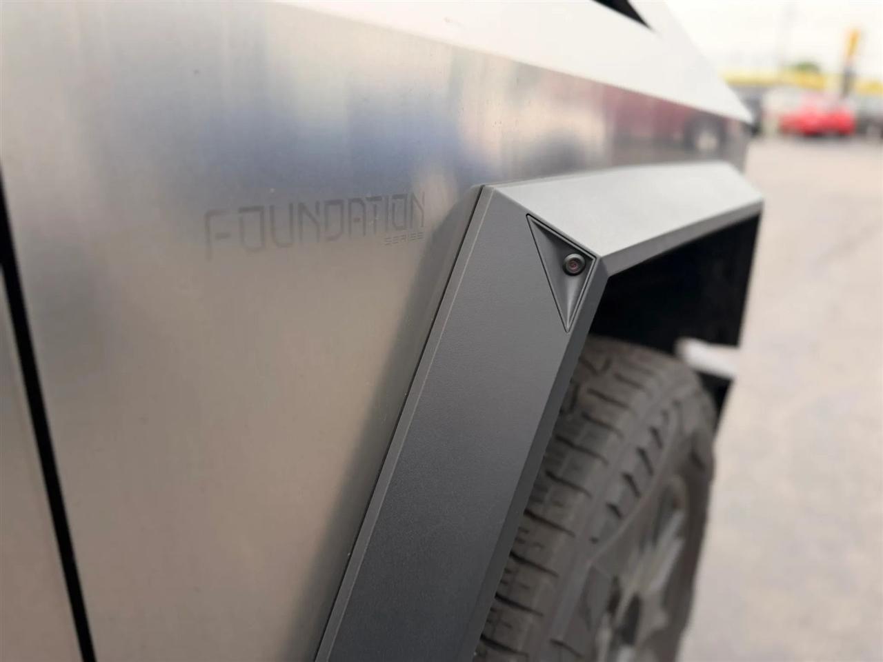 Tesla Cybertruck Base 2024