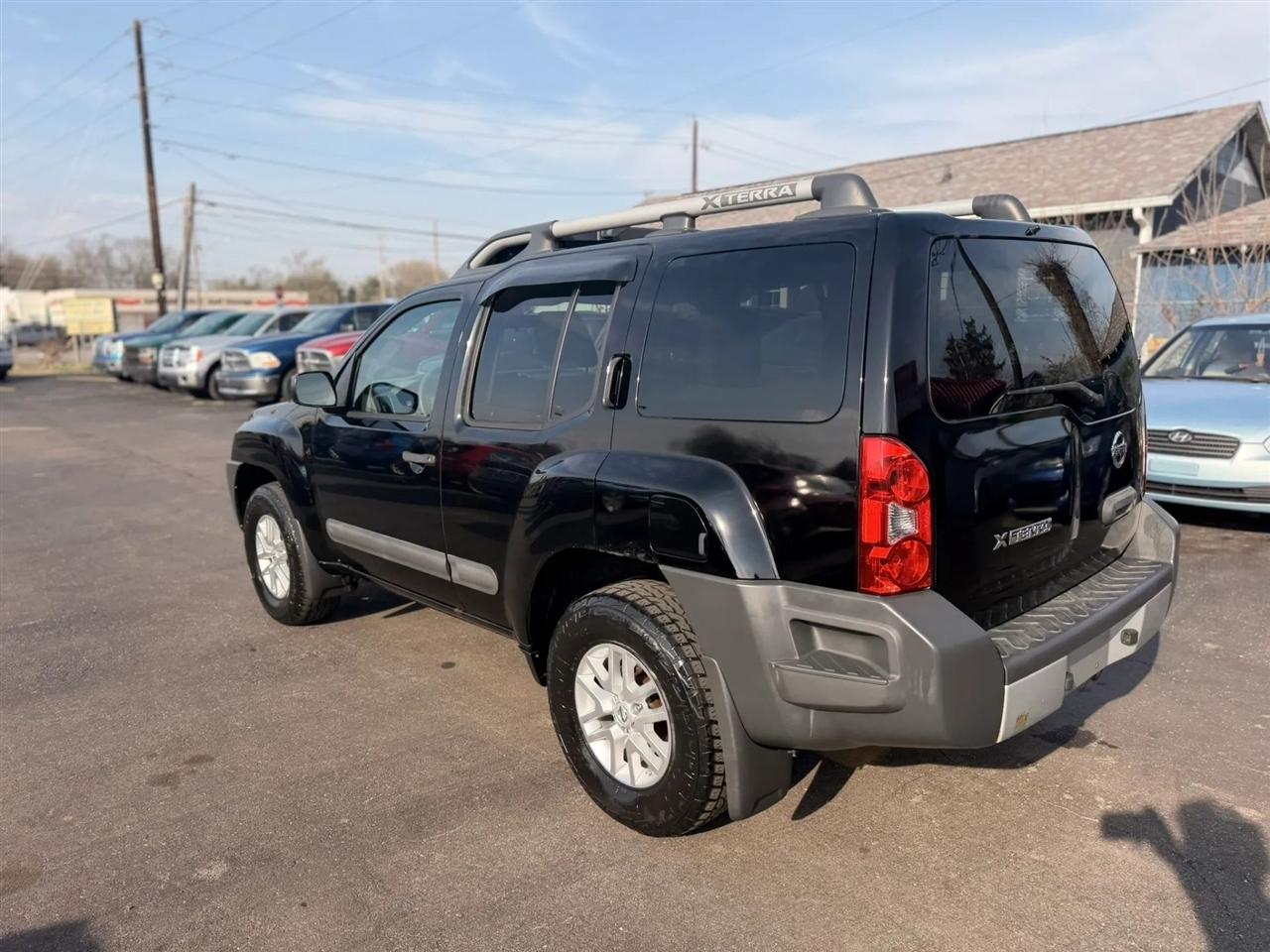 Nissan Xterra X 4WD 2014