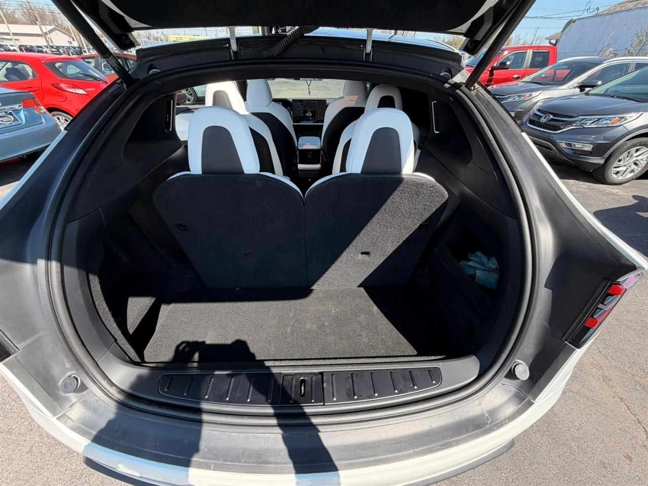 Tesla Model X Base 2022
