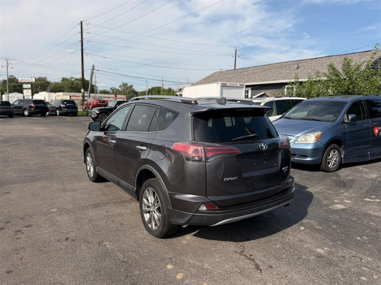 Toyota RAV4 Limited AWD 2017