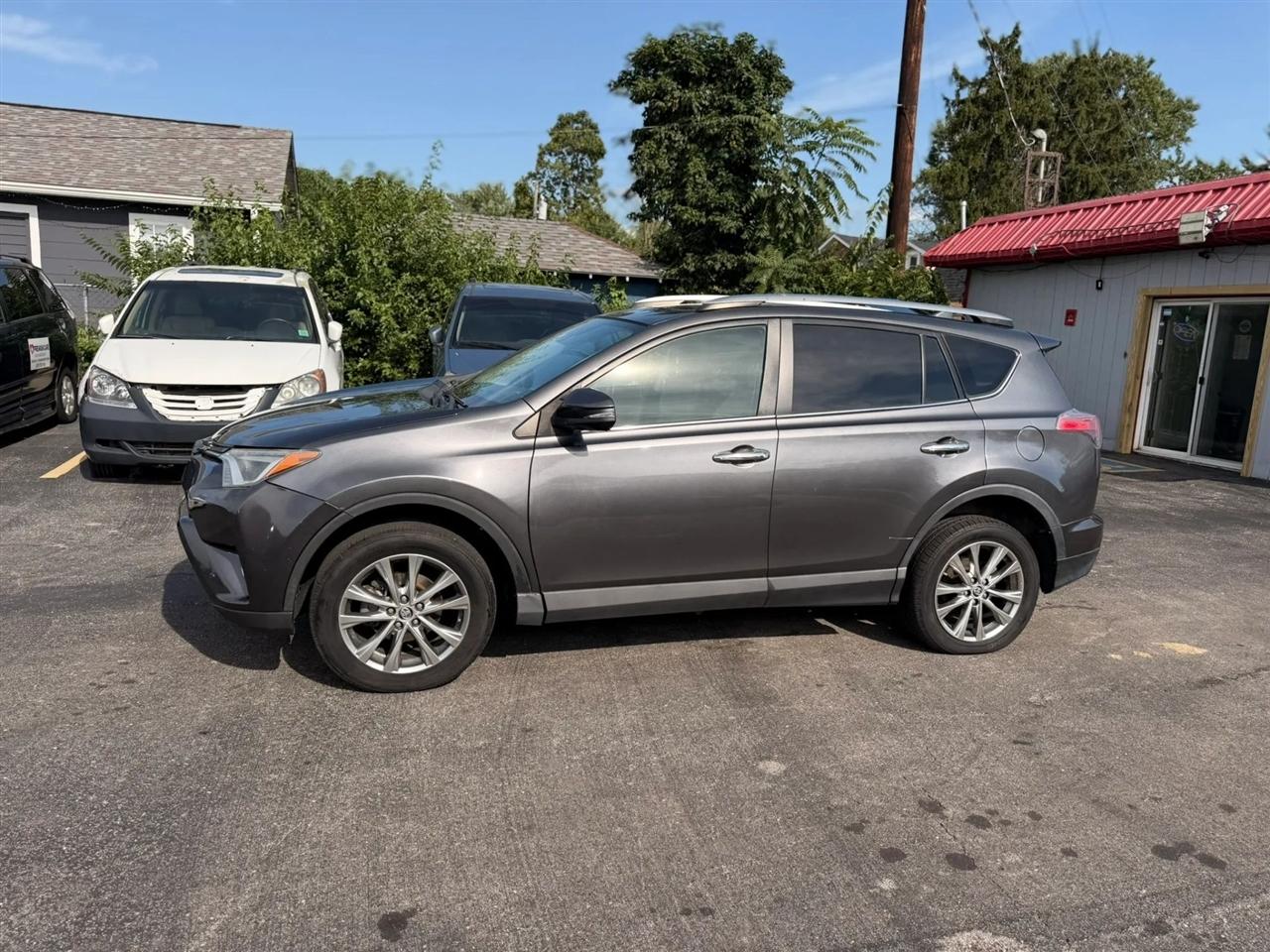 Toyota RAV4 Limited AWD 2017