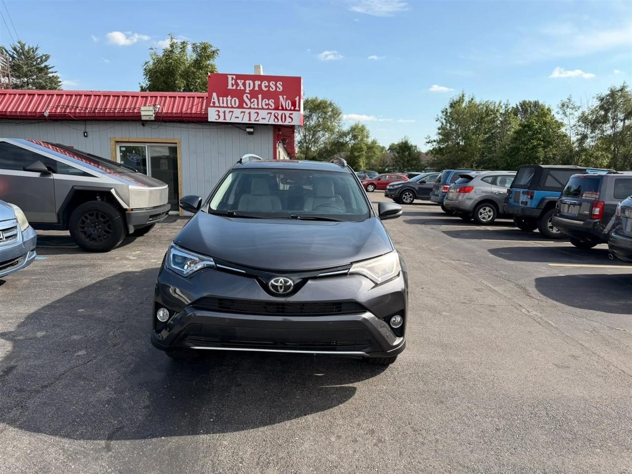 Toyota RAV4 Limited AWD 2017