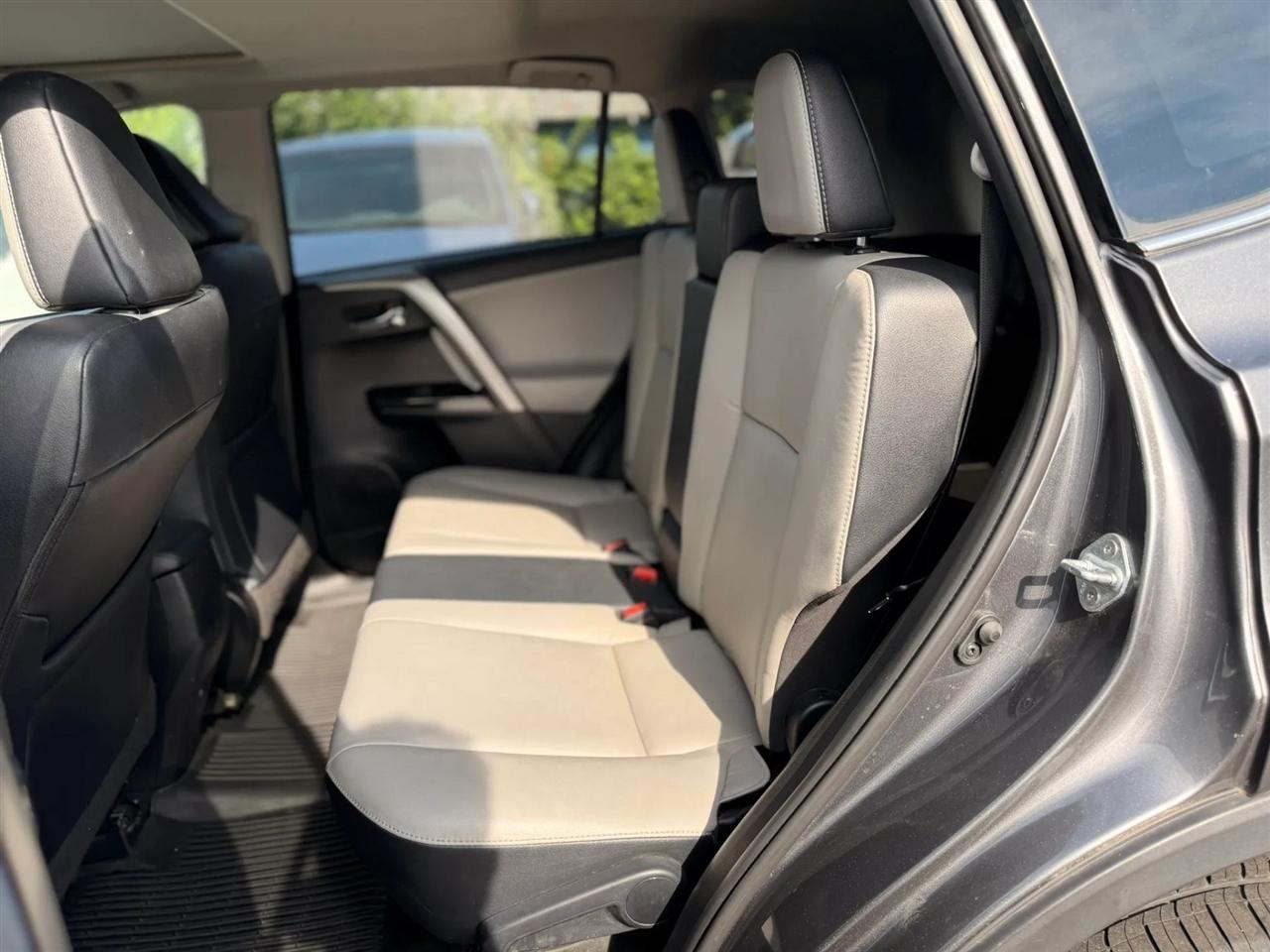 Toyota RAV4 Limited AWD 2017
