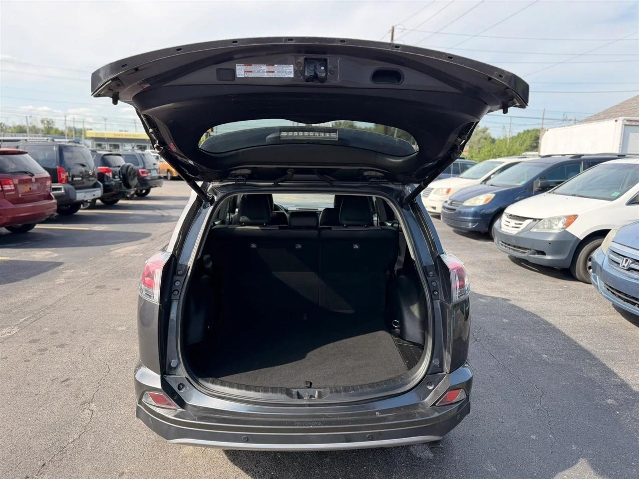 Toyota RAV4 Limited AWD 2017