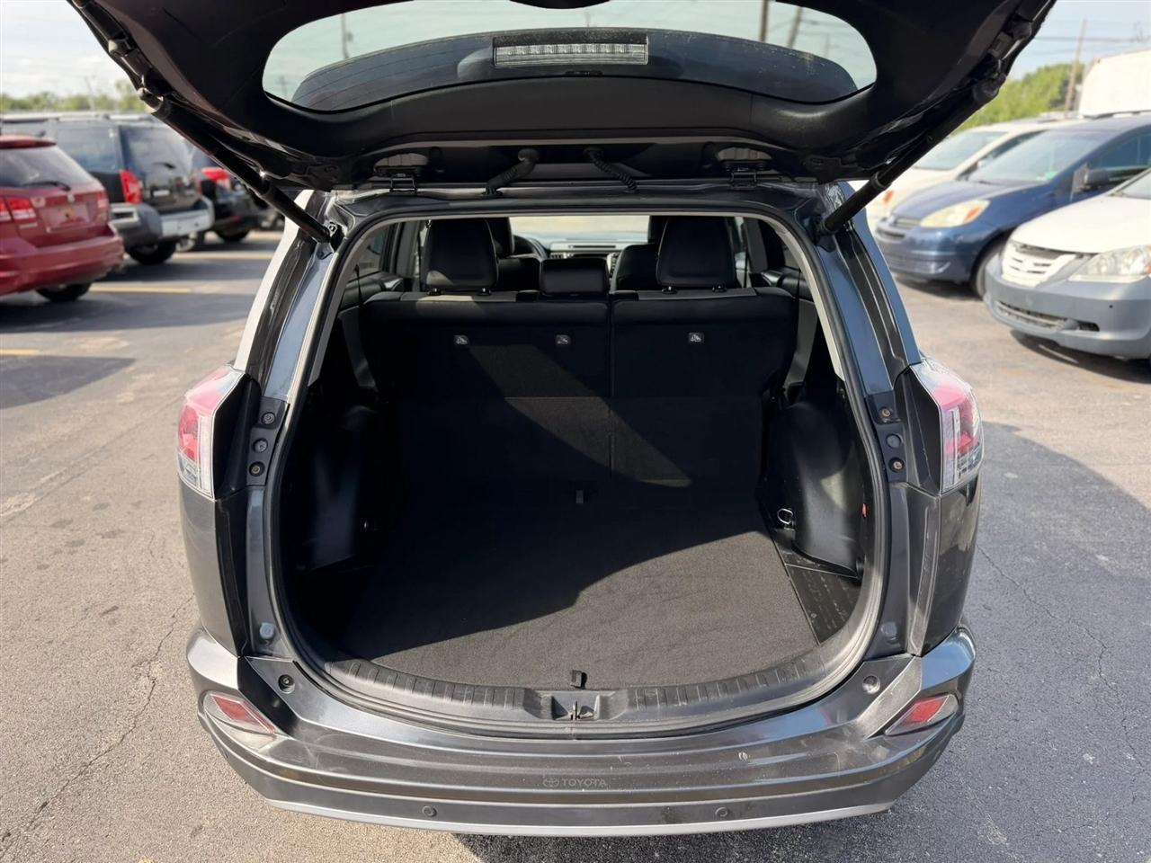Toyota RAV4 Limited AWD 2017