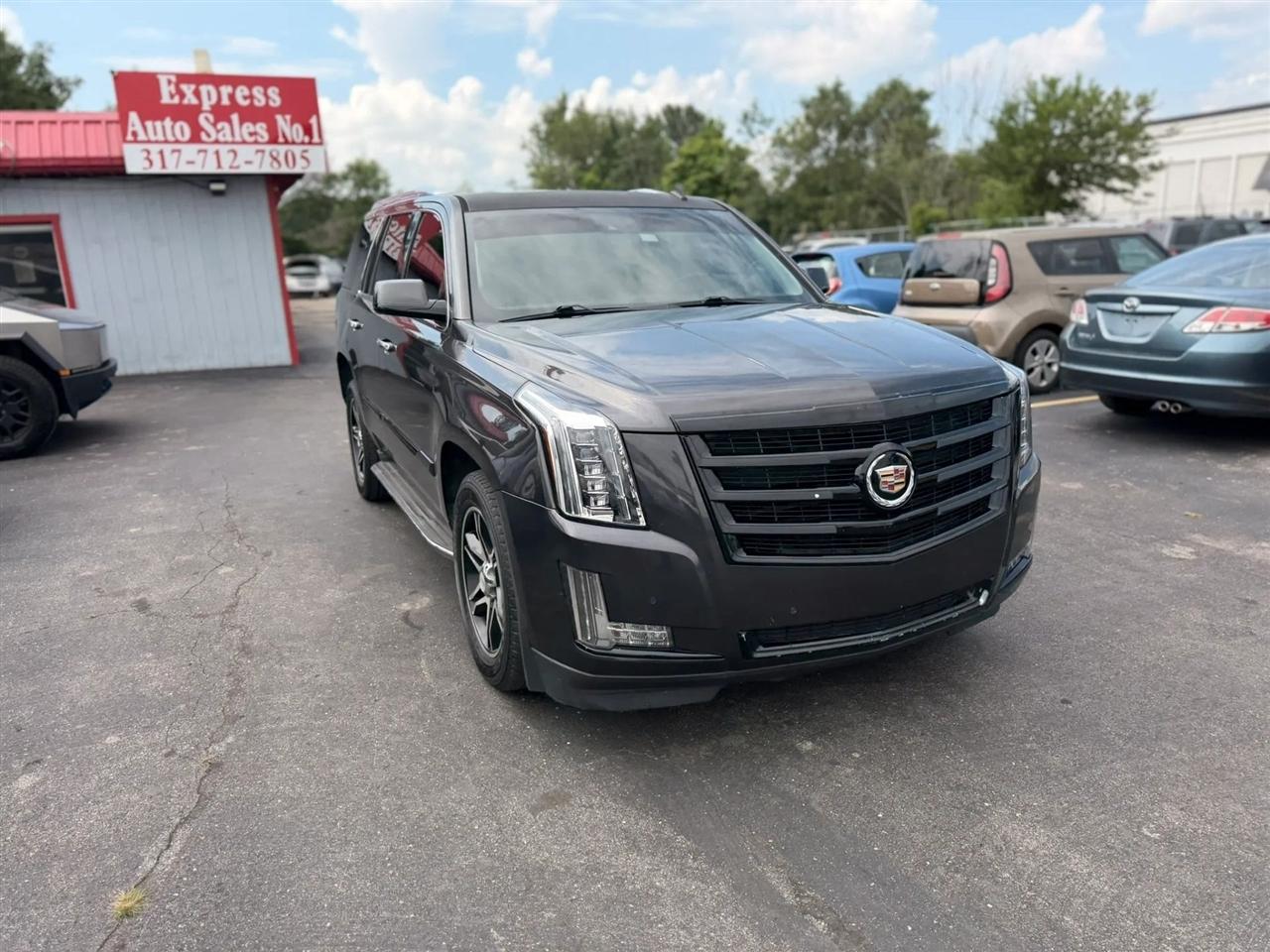 Cadillac Escalade Luxury 4WD 2015