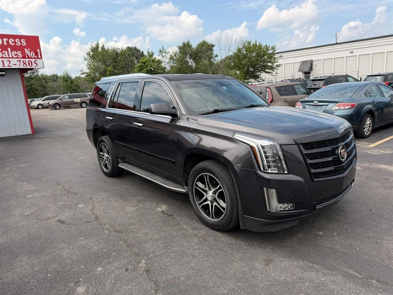 Cadillac Escalade Luxury 4WD 2015