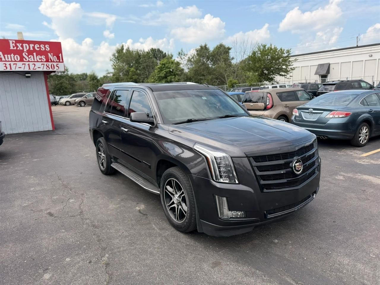 Cadillac Escalade Luxury 4WD 2015